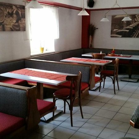 Makss Hotel Wels Ngoại thất bức ảnh