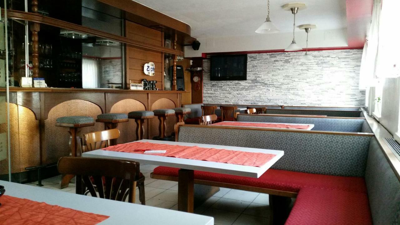 Makss Hotel Wels Ngoại thất bức ảnh